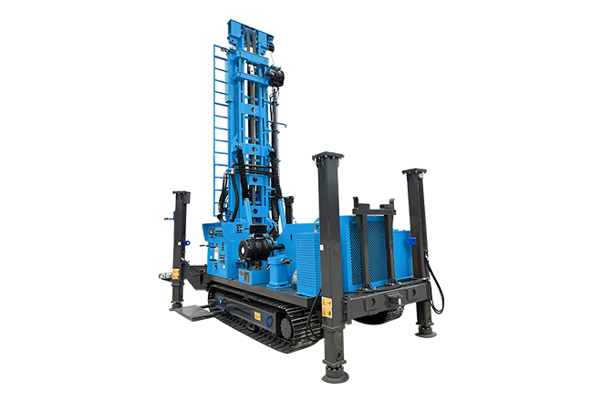 Crawler water well drilling rig